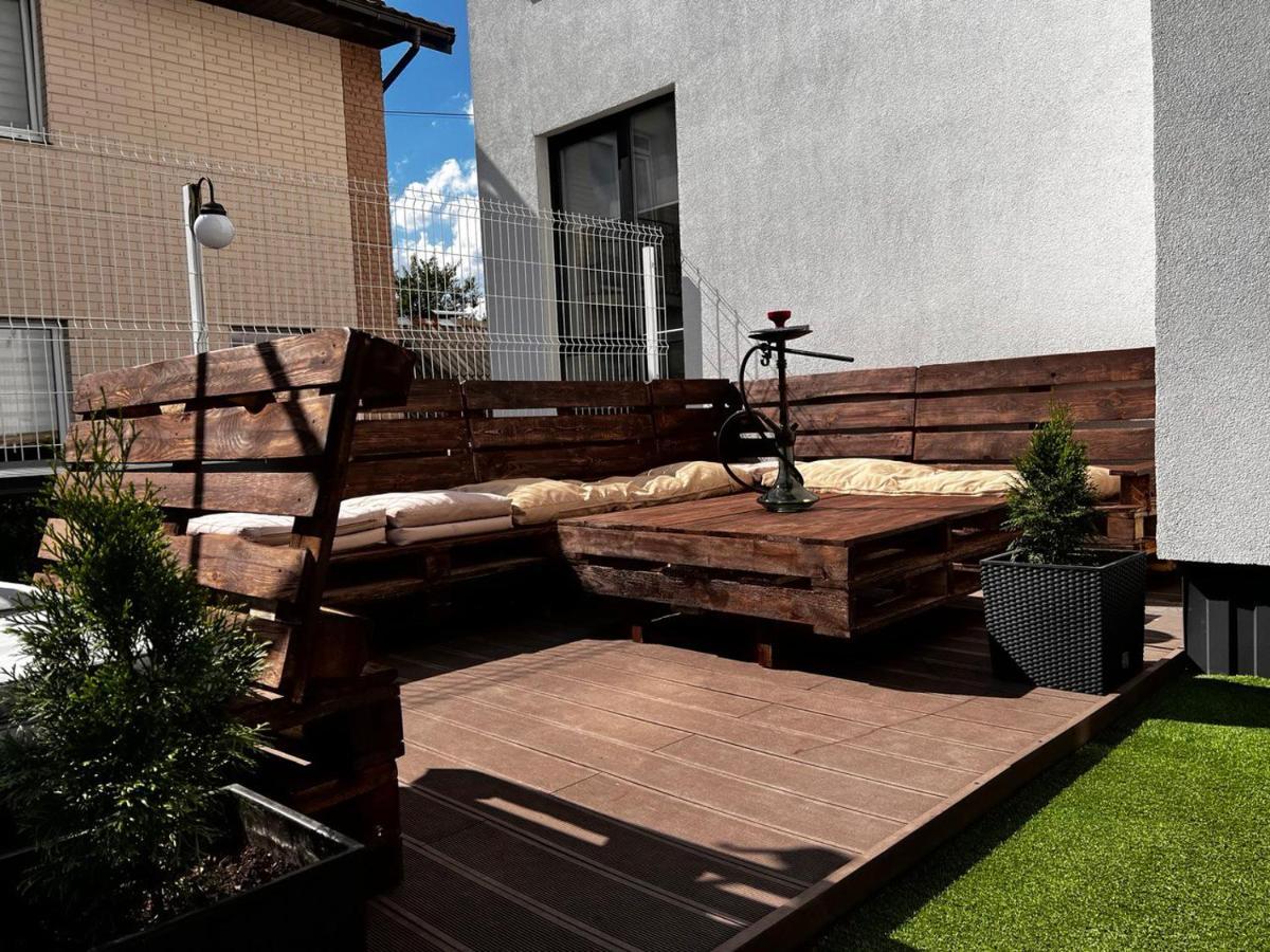 Nyvky Like Home - Studio - Apt 35 Kiev Exterior foto